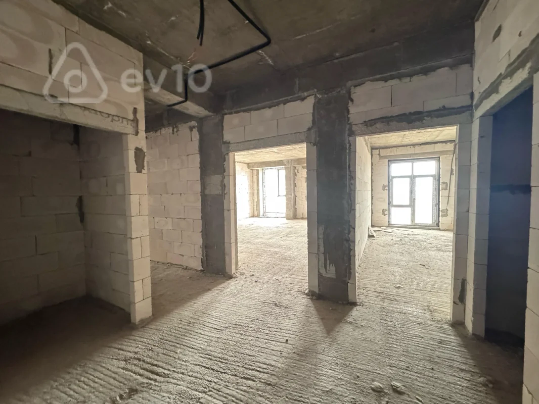 Satılır 3 otaqlı yeni tikili 141 m²