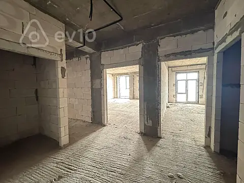 Satılır 3 otaqlı yeni tikili 141 m²