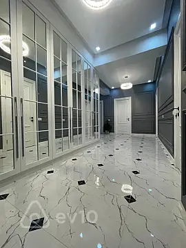 Satılır 3 otaqlı yeni tikili 138 m²