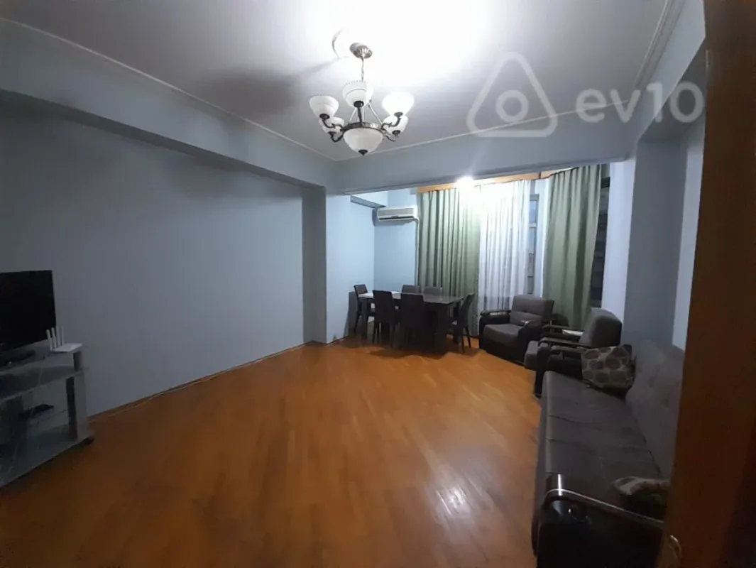 Kirayə verilir 3 otaqlı yeni tikili 90 m²