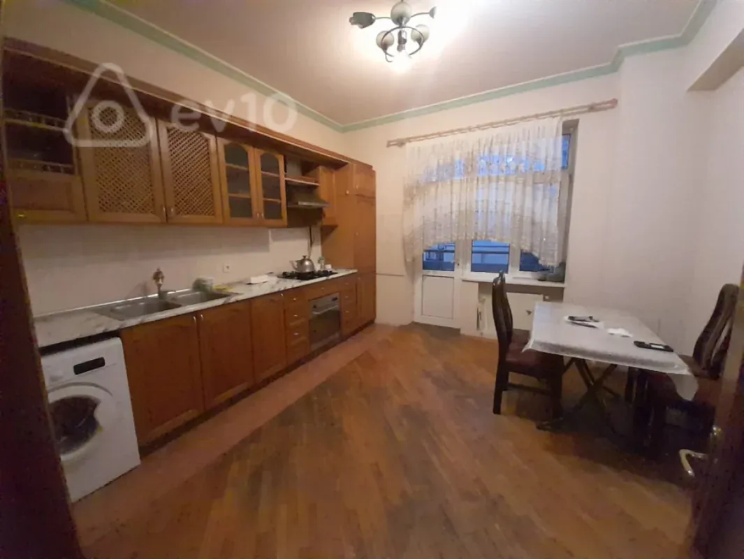 Kirayə verilir 3 otaqlı yeni tikili 90 m²