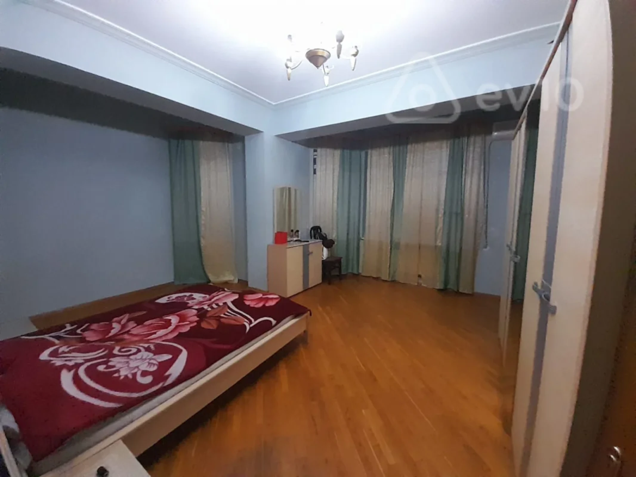 Kirayə verilir 3 otaqlı yeni tikili 90 m²