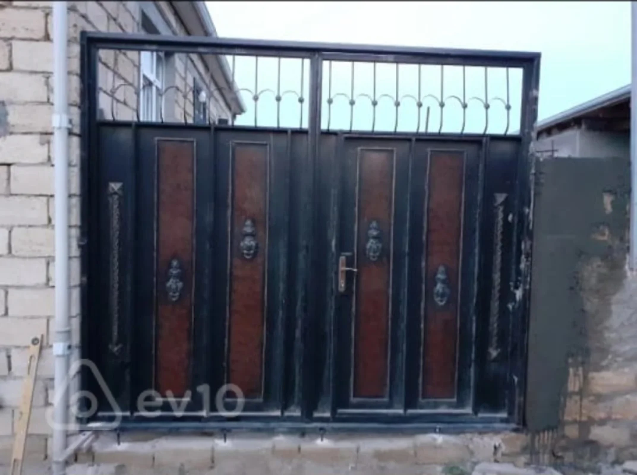 Satılır 3 otaqlı həyət evi 90 m²