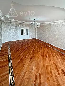Satılır 3 otaqlı yeni tikili 133 m²