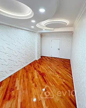 Satılır 3 otaqlı yeni tikili 133 m²