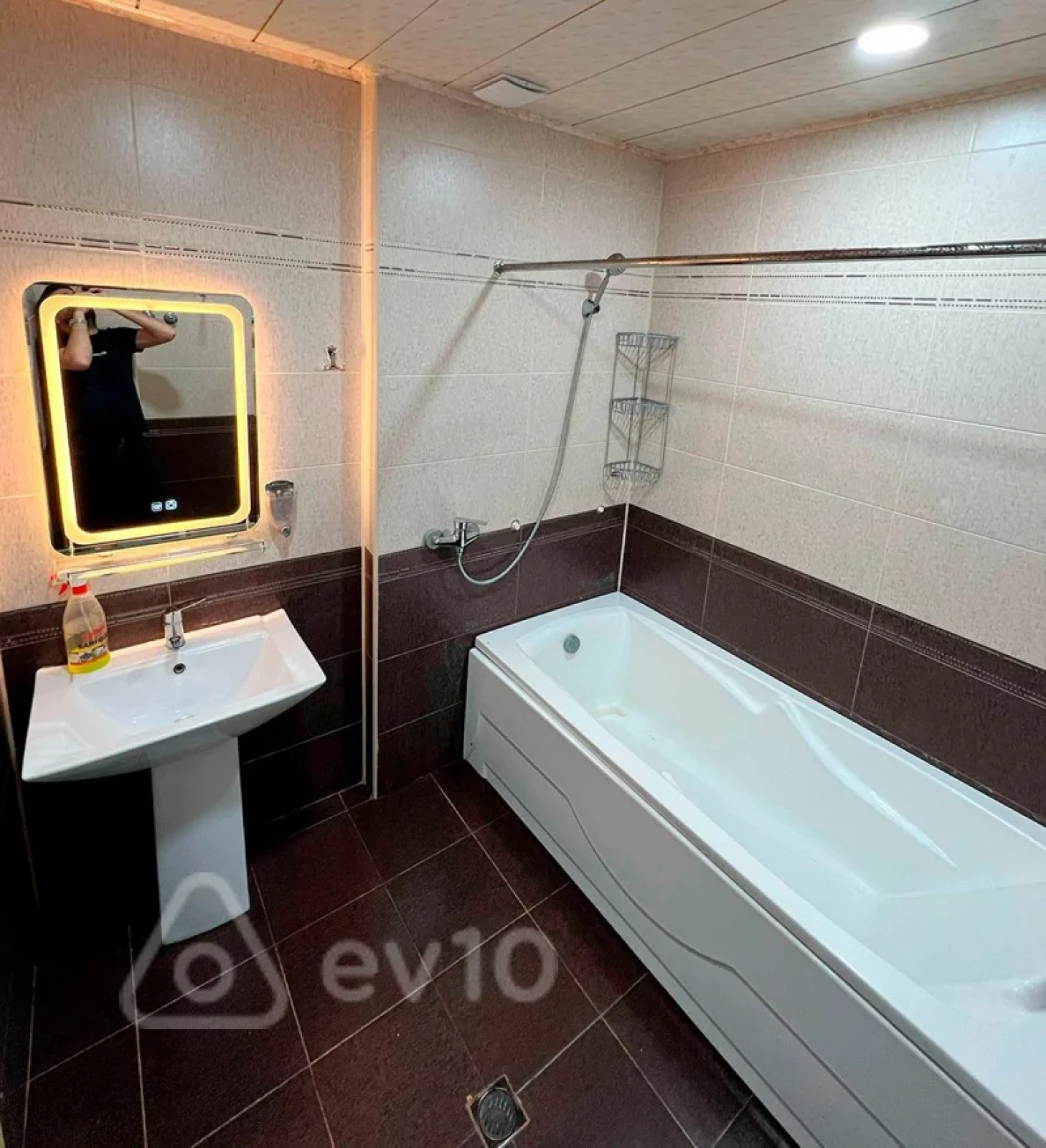 Satılır 3 otaqlı yeni tikili 133 m²