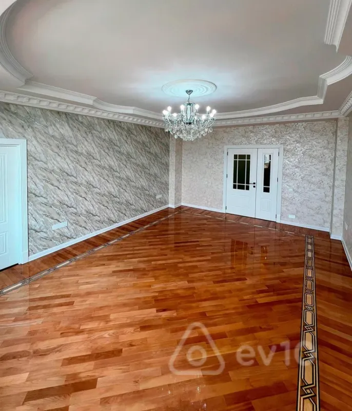 Satılır 3 otaqlı yeni tikili 133 m²