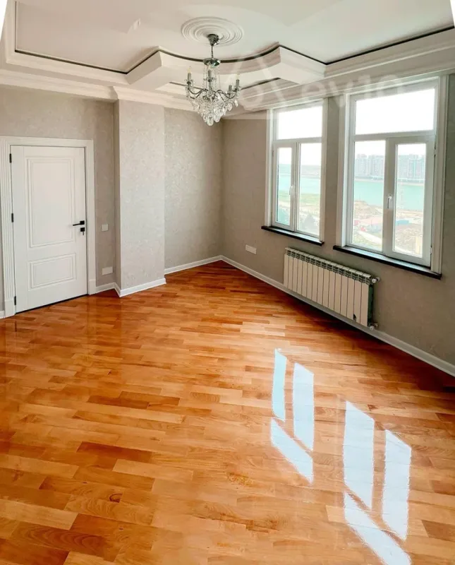 Satılır 3 otaqlı yeni tikili 133 m²
