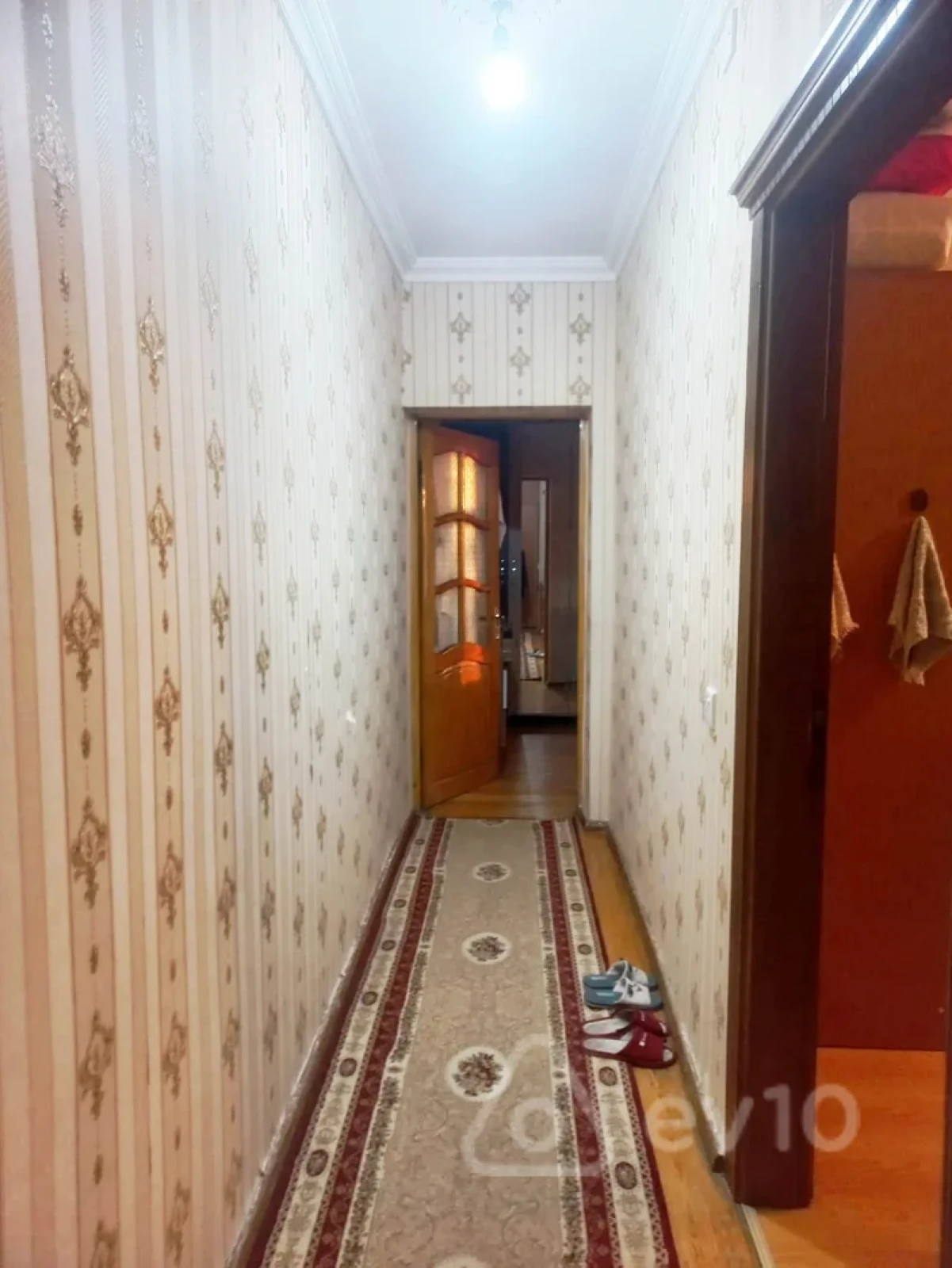 Satılır 4 otaqlı köhnə tikili 110 m²