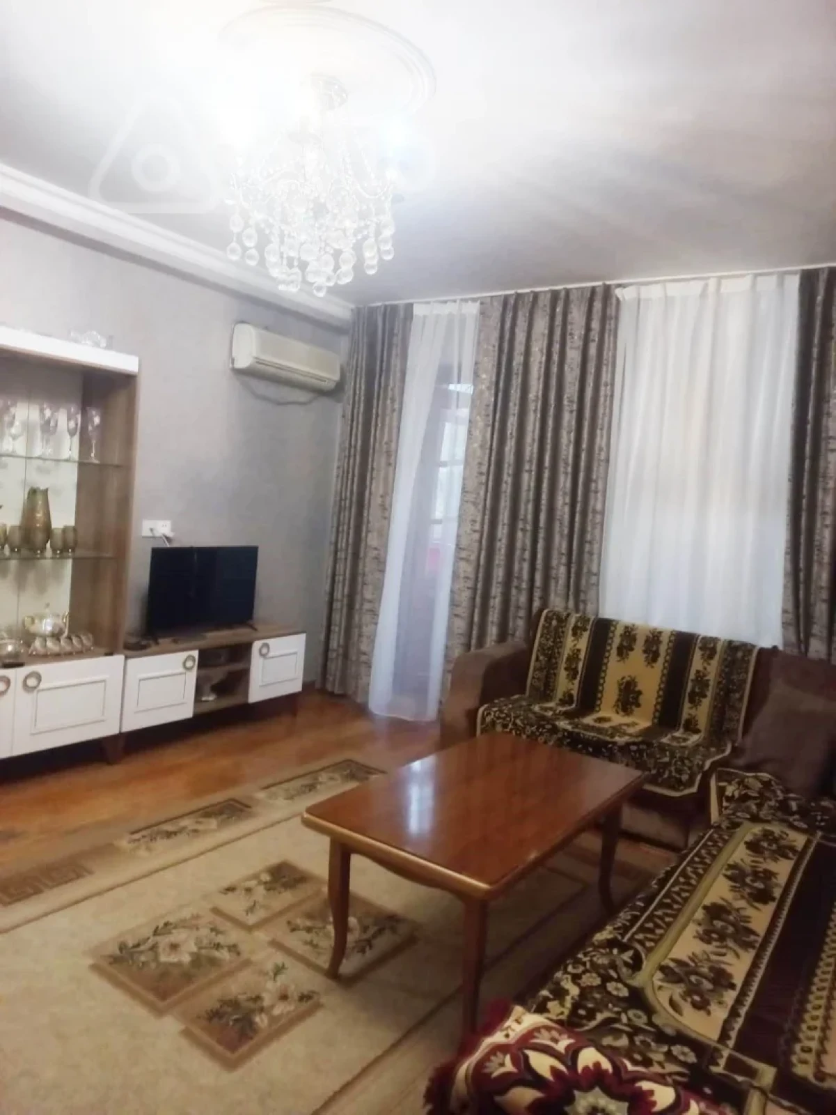 Satılır 4 otaqlı köhnə tikili 110 m²