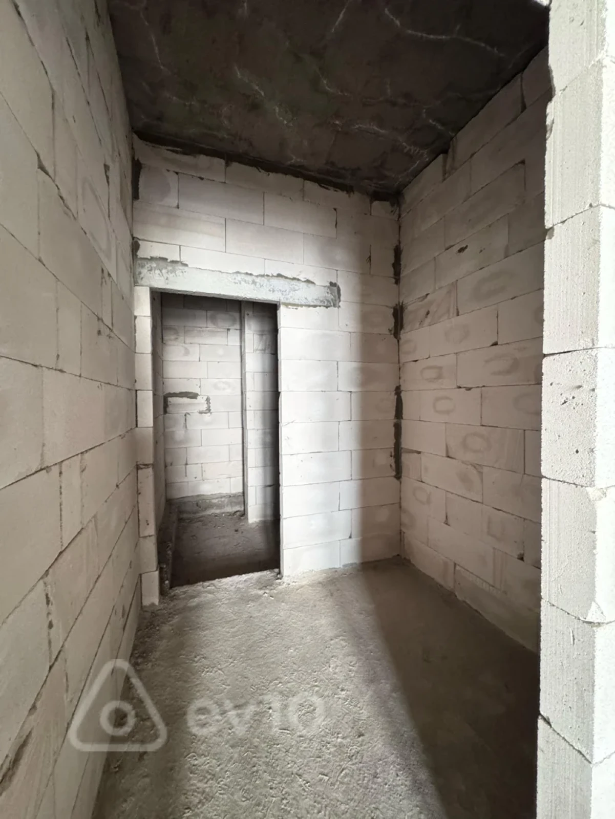 Satılır 3 otaqlı yeni tikili 136 m²