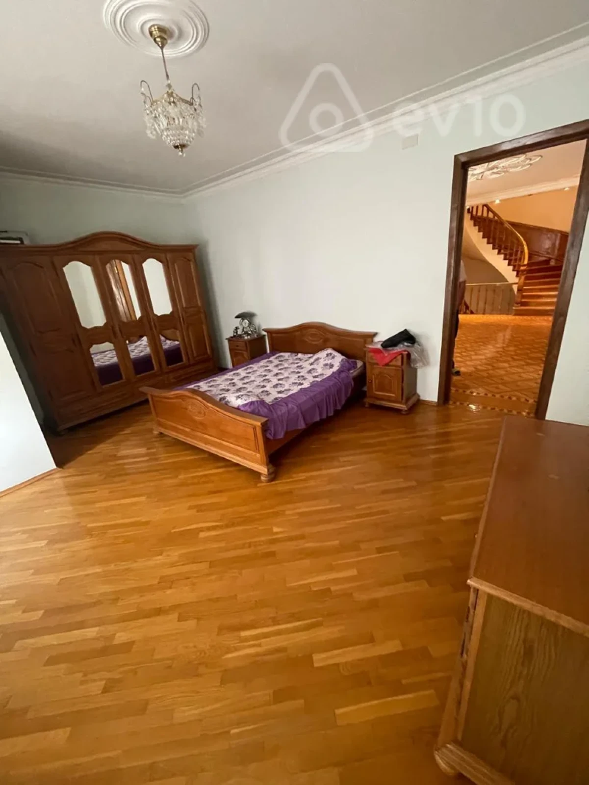 Satılır 7 otaqlı həyət evi 725 m²