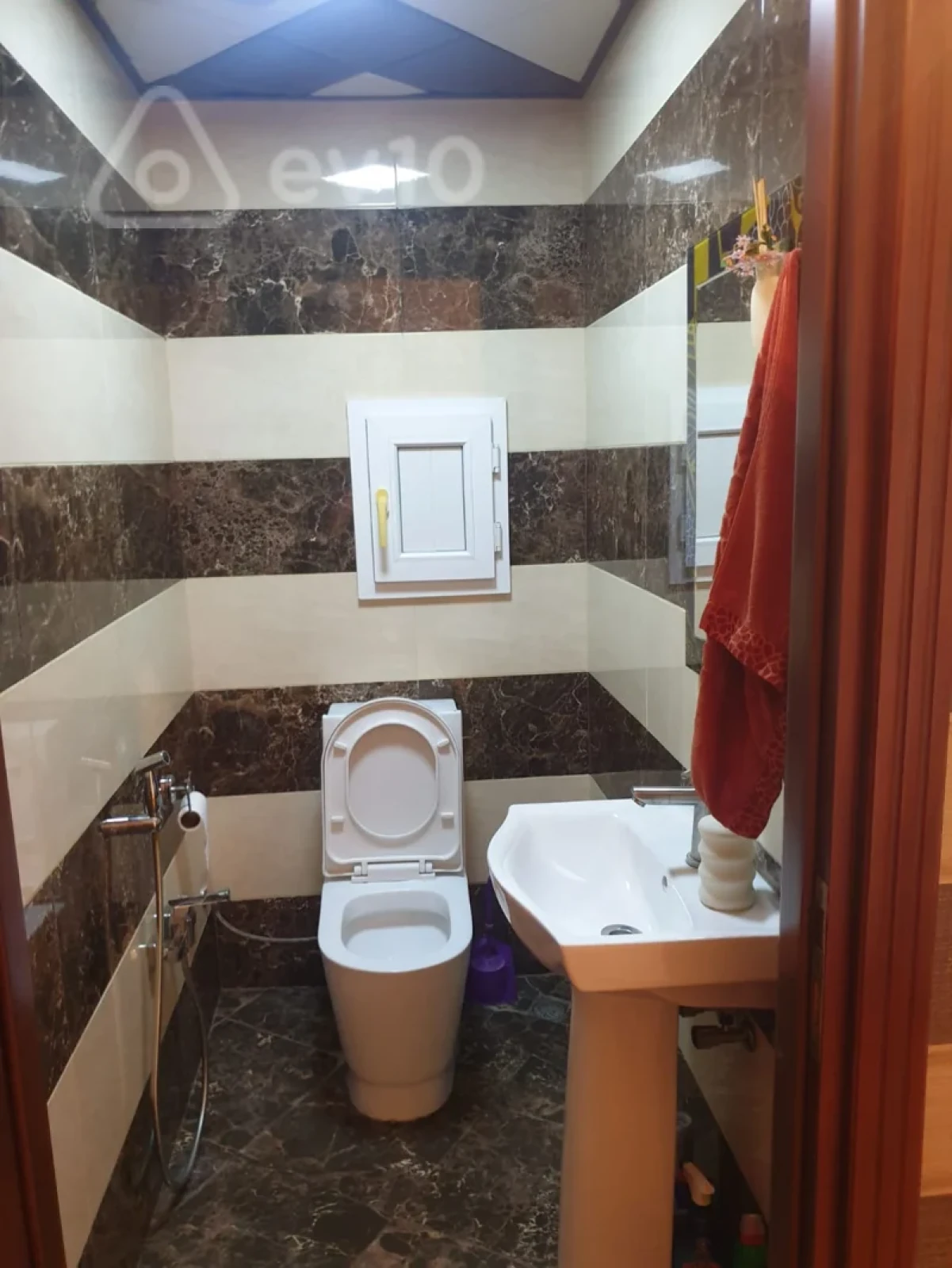 Satılır 3 otaqlı yeni tikili 140 m²
