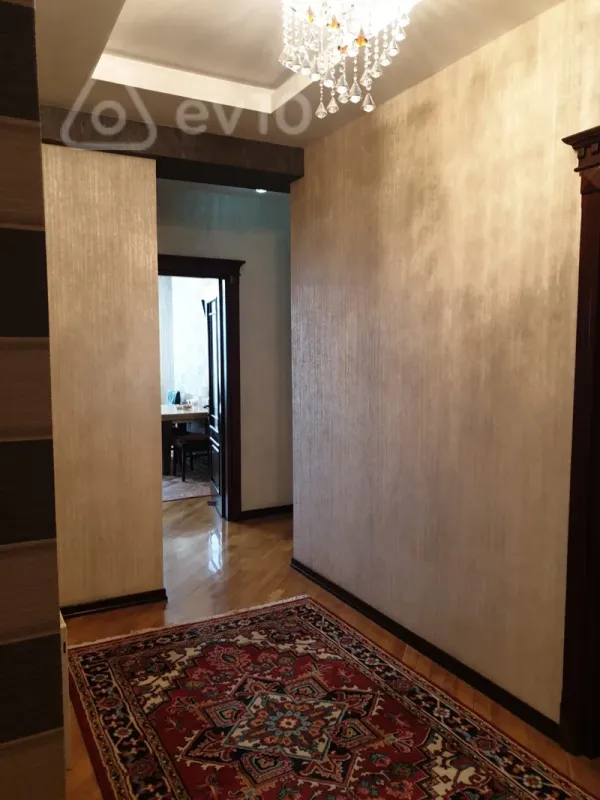 Satılır 3 otaqlı yeni tikili 140 m²