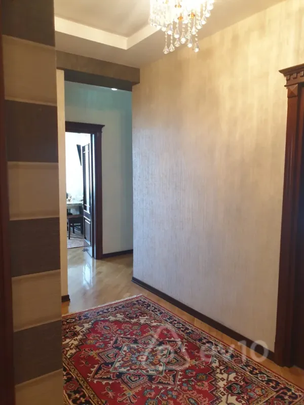 Satılır 3 otaqlı yeni tikili 140 m²