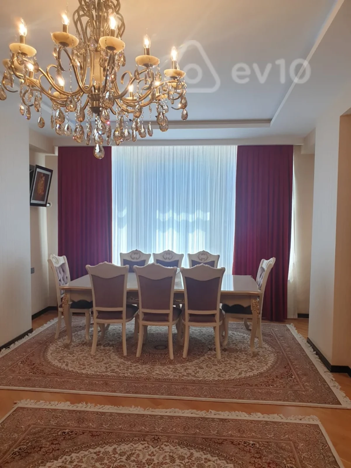 Satılır 3 otaqlı yeni tikili 140 m²