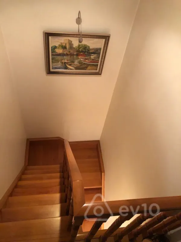 Kirayə verilir 4 otaqlı yeni tikili 100 m²