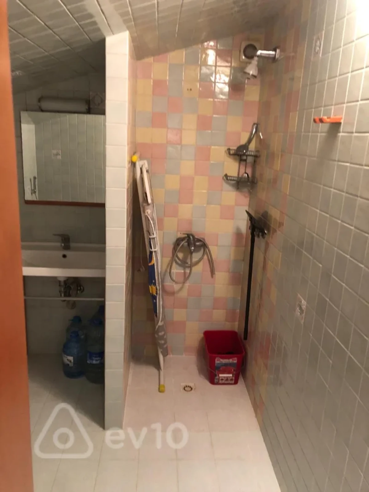 Kirayə verilir 4 otaqlı yeni tikili 100 m²