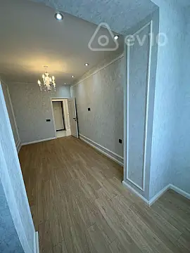 Satılır 4 otaqlı köhnə tikili 112 m²
