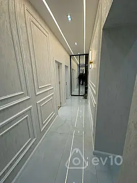 Satılır 4 otaqlı köhnə tikili 112 m²