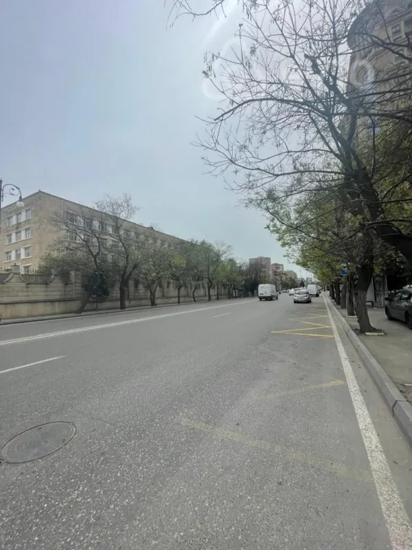 Satılır 4 otaqlı köhnə tikili 112 m²