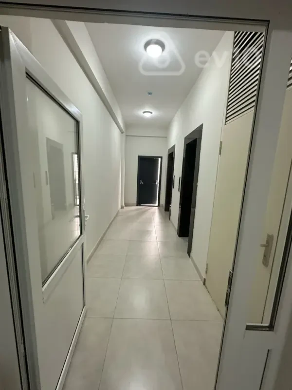 Satılır 4 otaqlı yeni tikili 180 m²