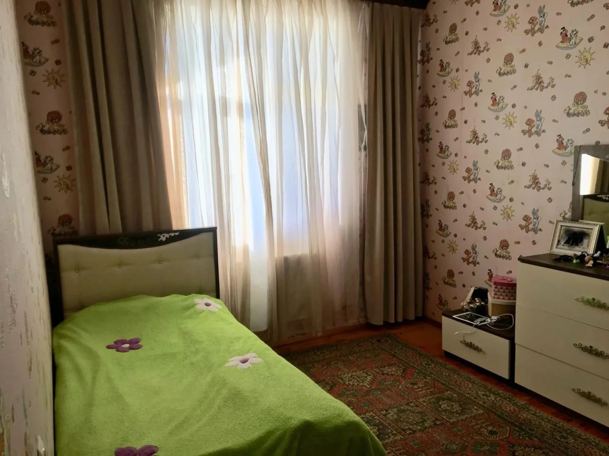 Satılır 6 otaqlı həyət evi 200 m²