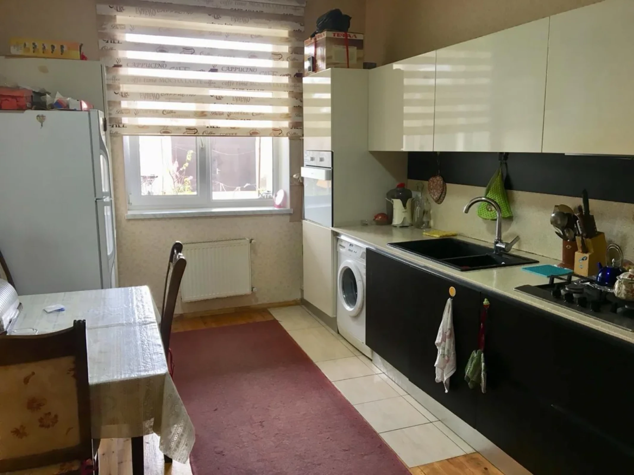 Satılır 6 otaqlı həyət evi 200 m²