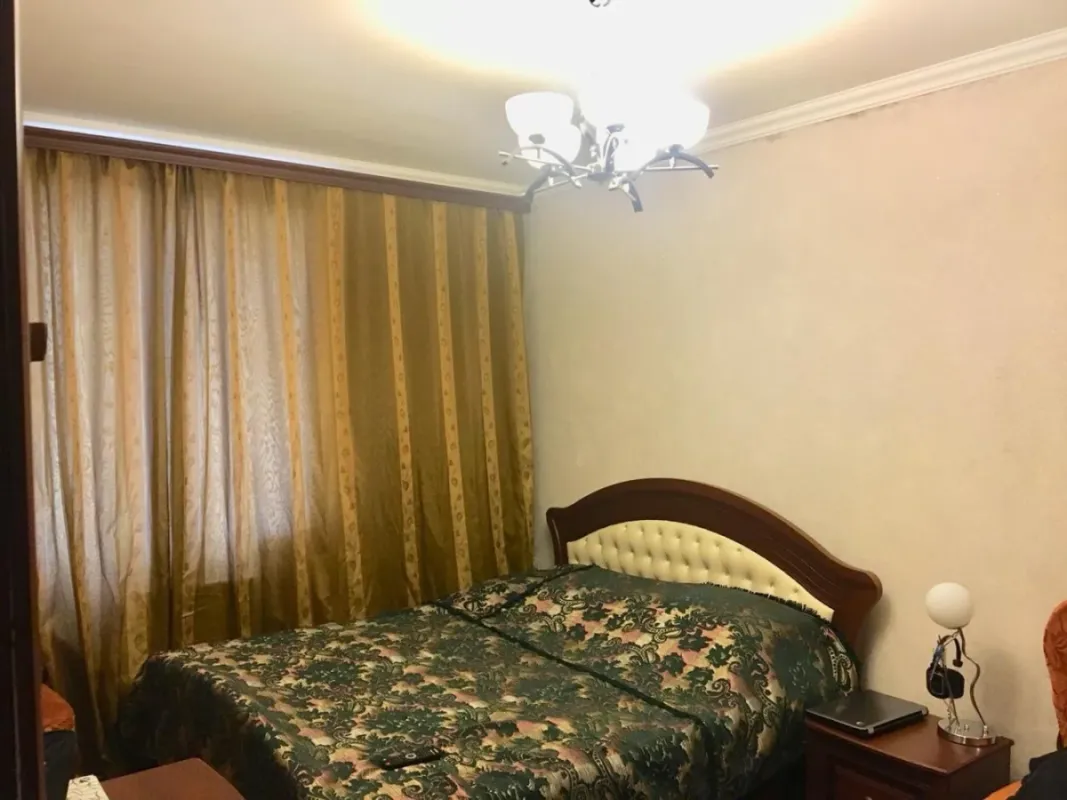 Satılır 6 otaqlı həyət evi 200 m²