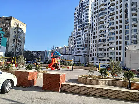 Satılır 3 otaqlı yeni tikili 140 m²