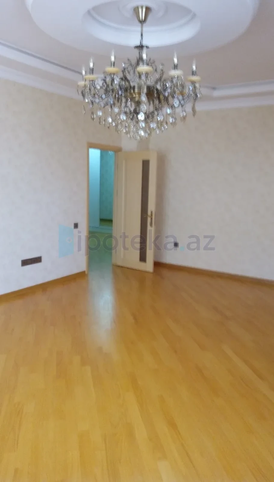 Satılır 3 otaqlı yeni tikili 140 m²