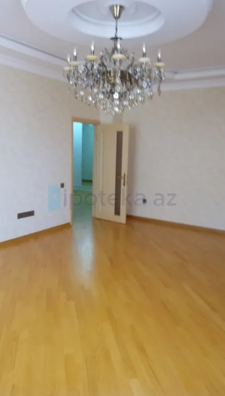 Satılır 3 otaqlı yeni tikili 140 m²