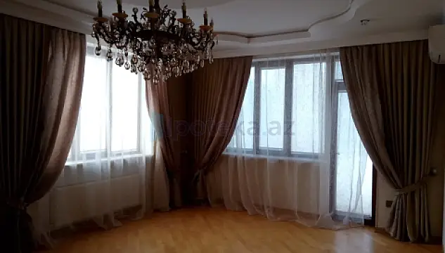 Satılır 3 otaqlı yeni tikili 140 m²