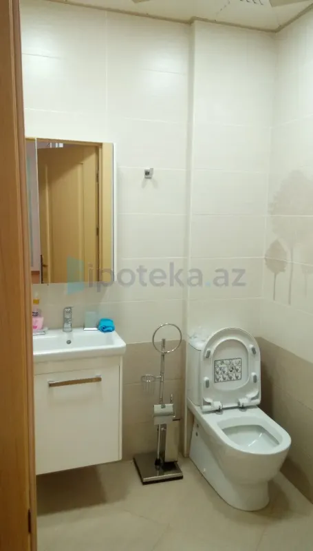 Satılır 3 otaqlı yeni tikili 140 m²