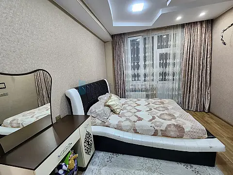 Satılır 2 otaqlı yeni tikili 70 m²