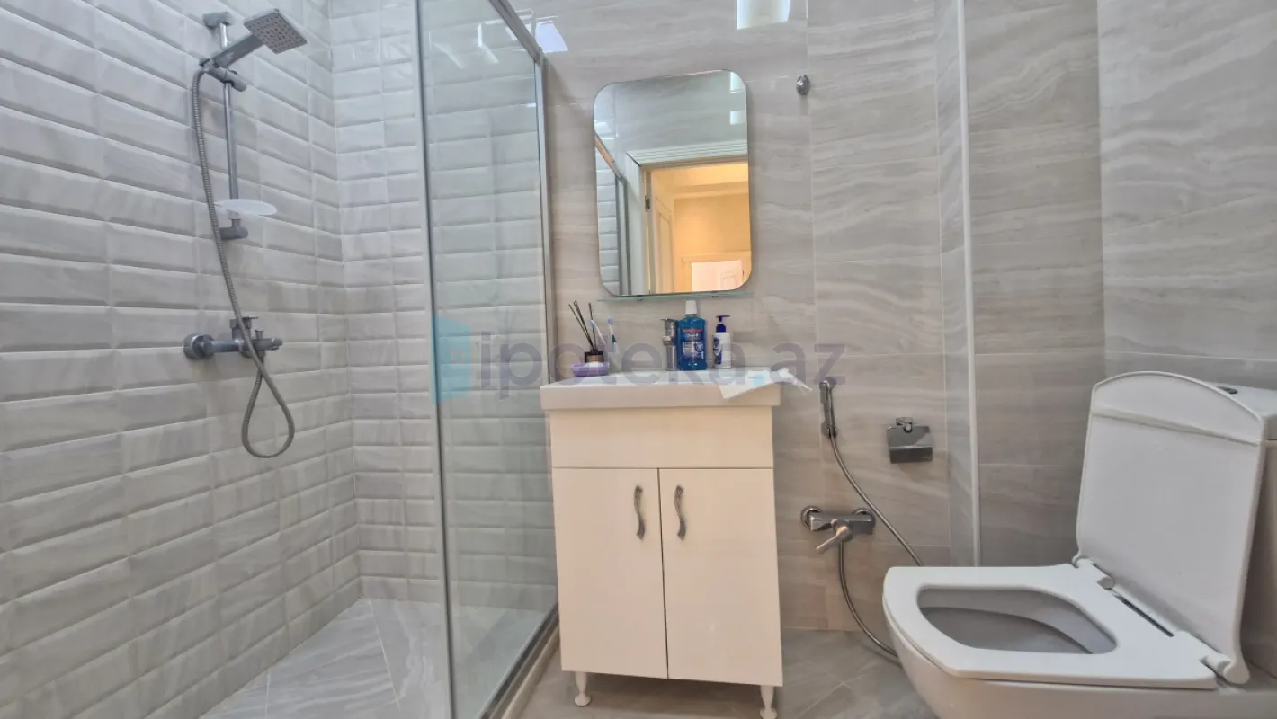 Satılır 3 otaqlı yeni tikili 127 m²