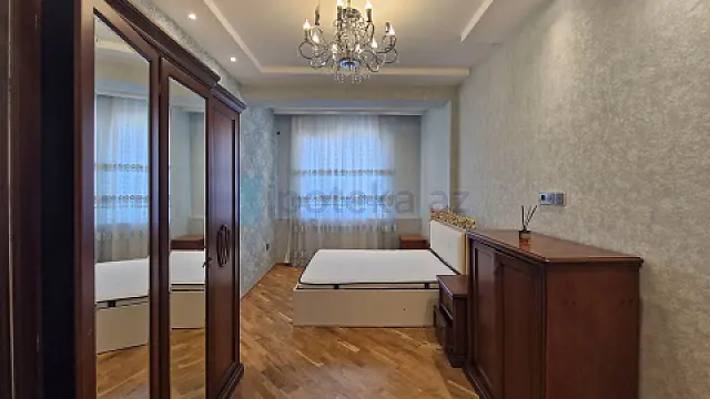 Satılır 3 otaqlı yeni tikili 127 m²
