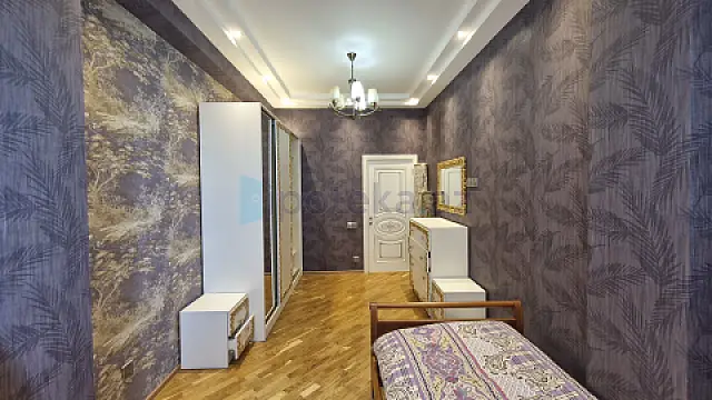 Satılır 3 otaqlı yeni tikili 127 m²