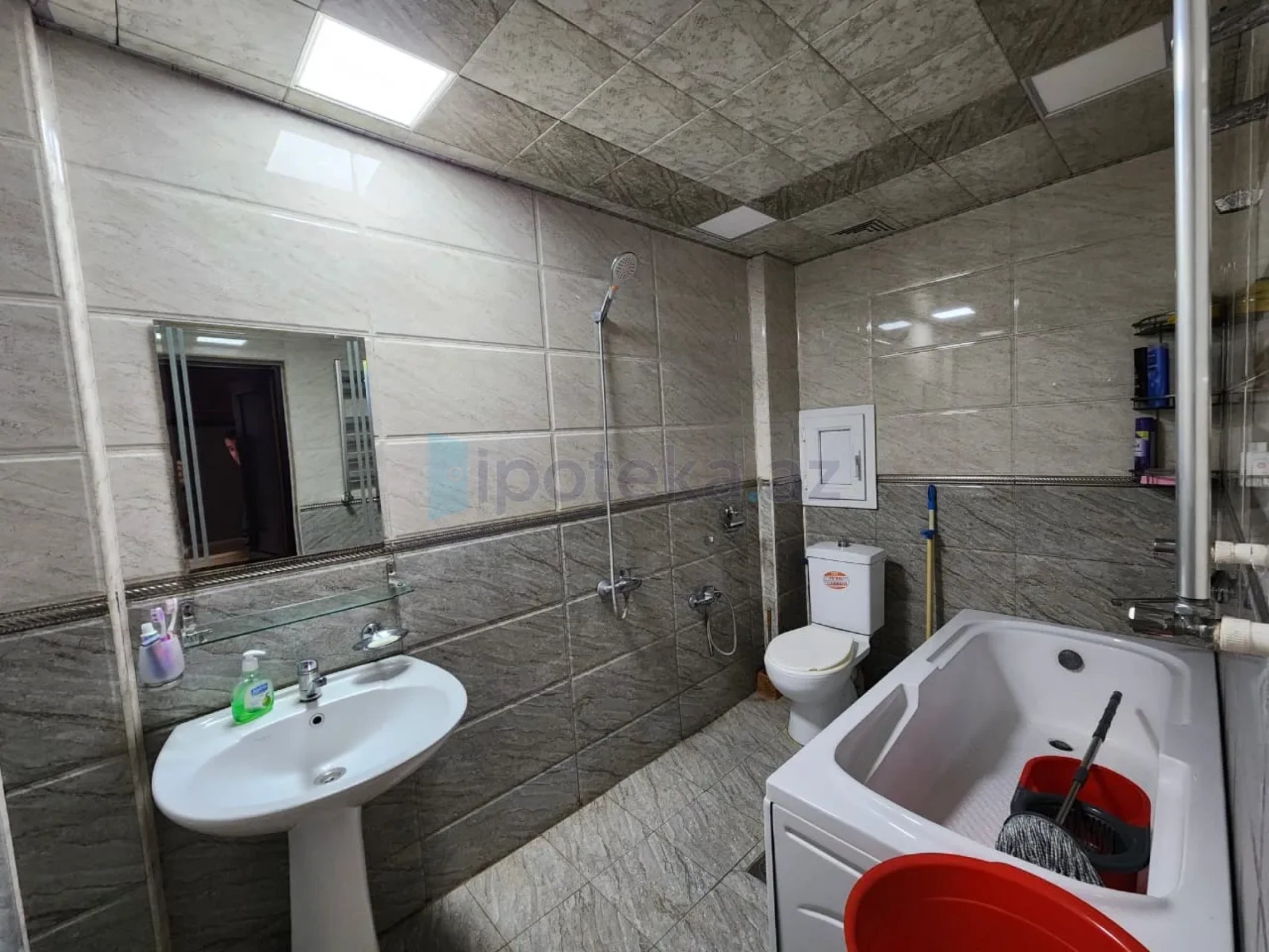 Satılır 2 otaqlı yeni tikili 69 m²