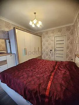 Satılır 3 otaqlı köhnə tikili 64 m²