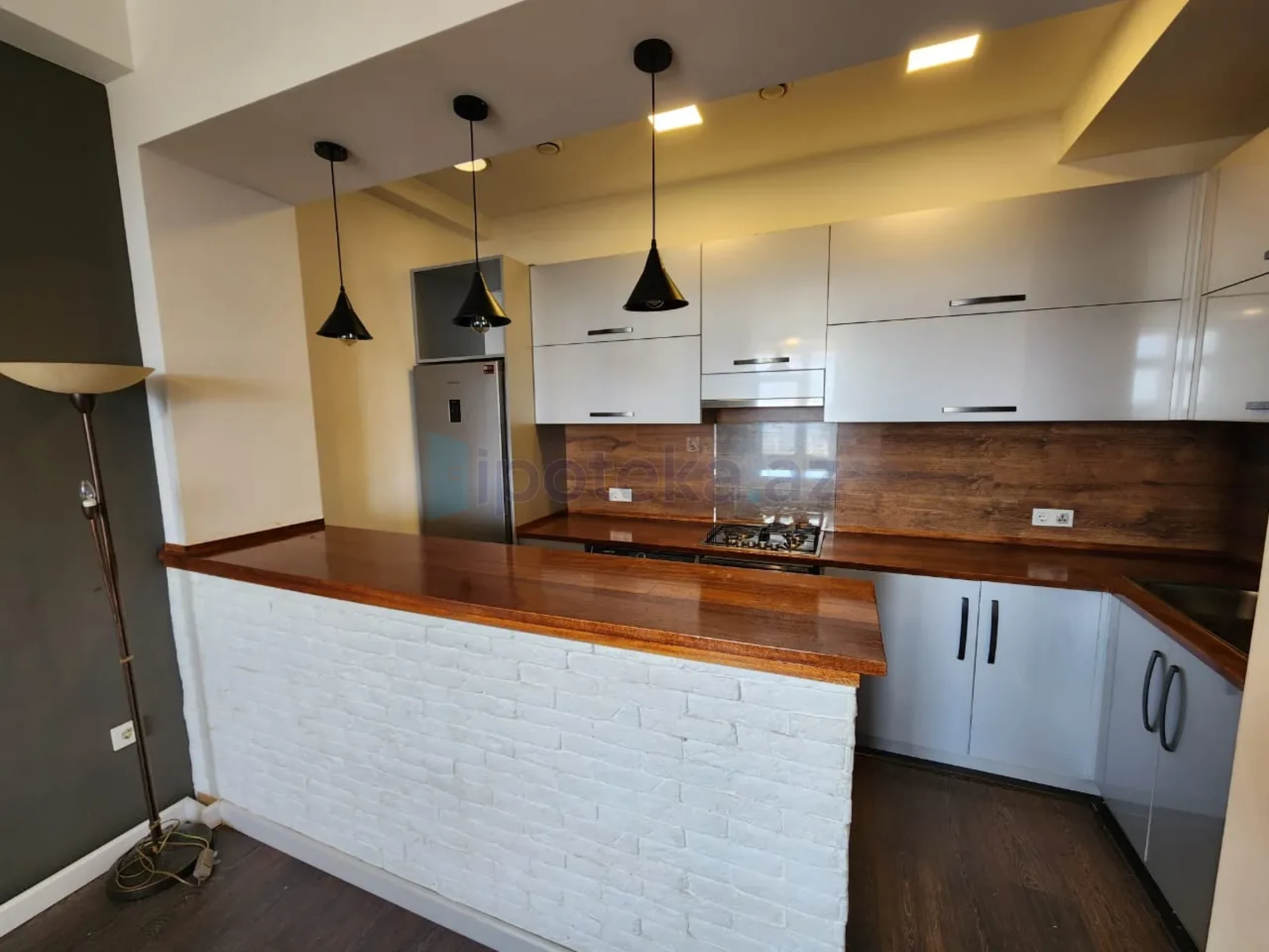 Satılır 3 otaqlı yeni tikili 70 m²