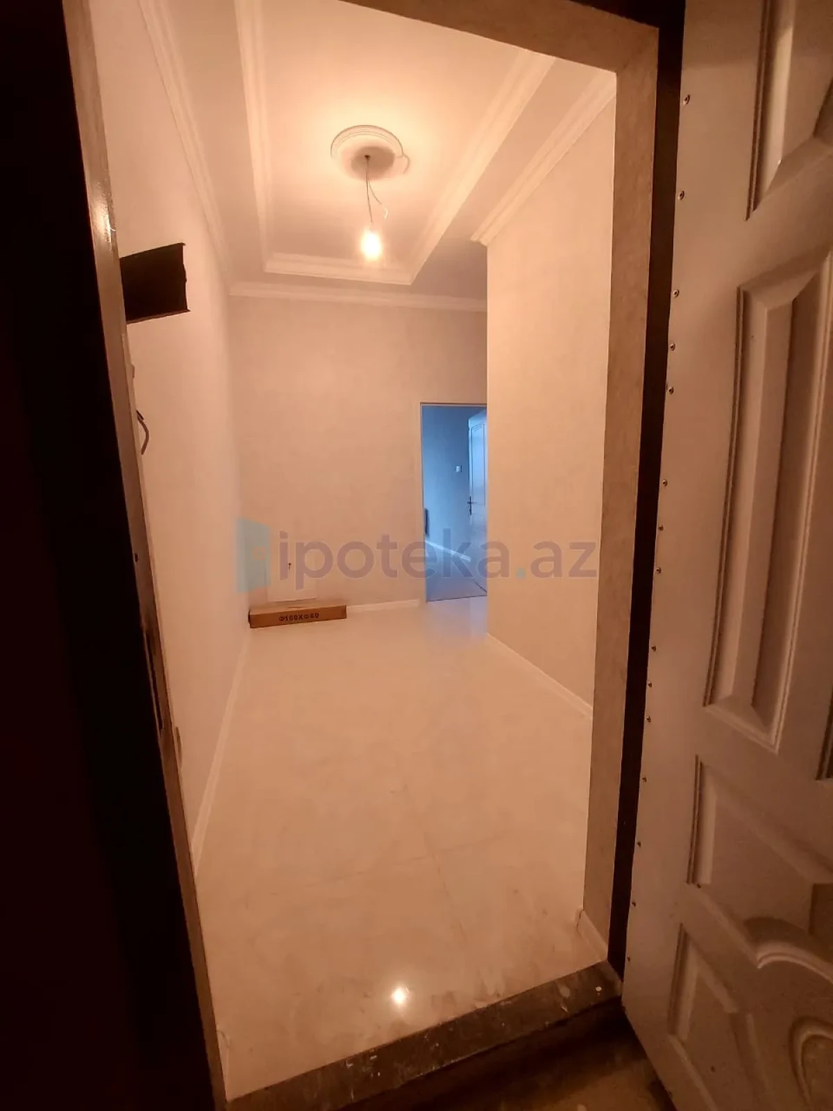 Satılır 2 otaqlı yeni tikili 99 m²