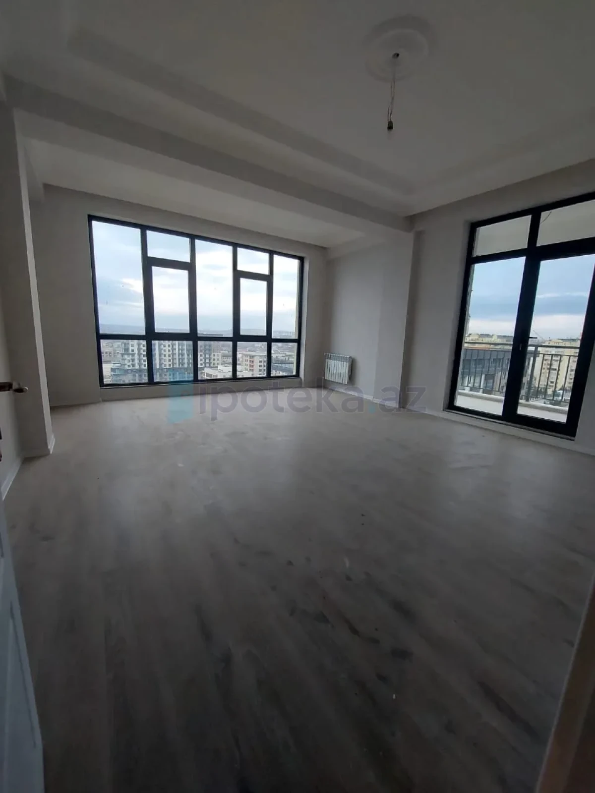 Satılır 2 otaqlı yeni tikili 99 m²