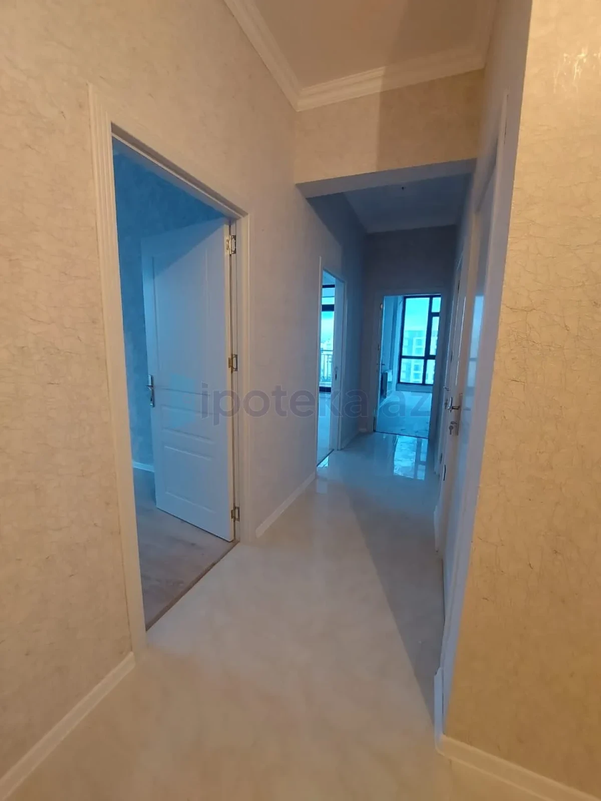 Satılır 2 otaqlı yeni tikili 99 m²