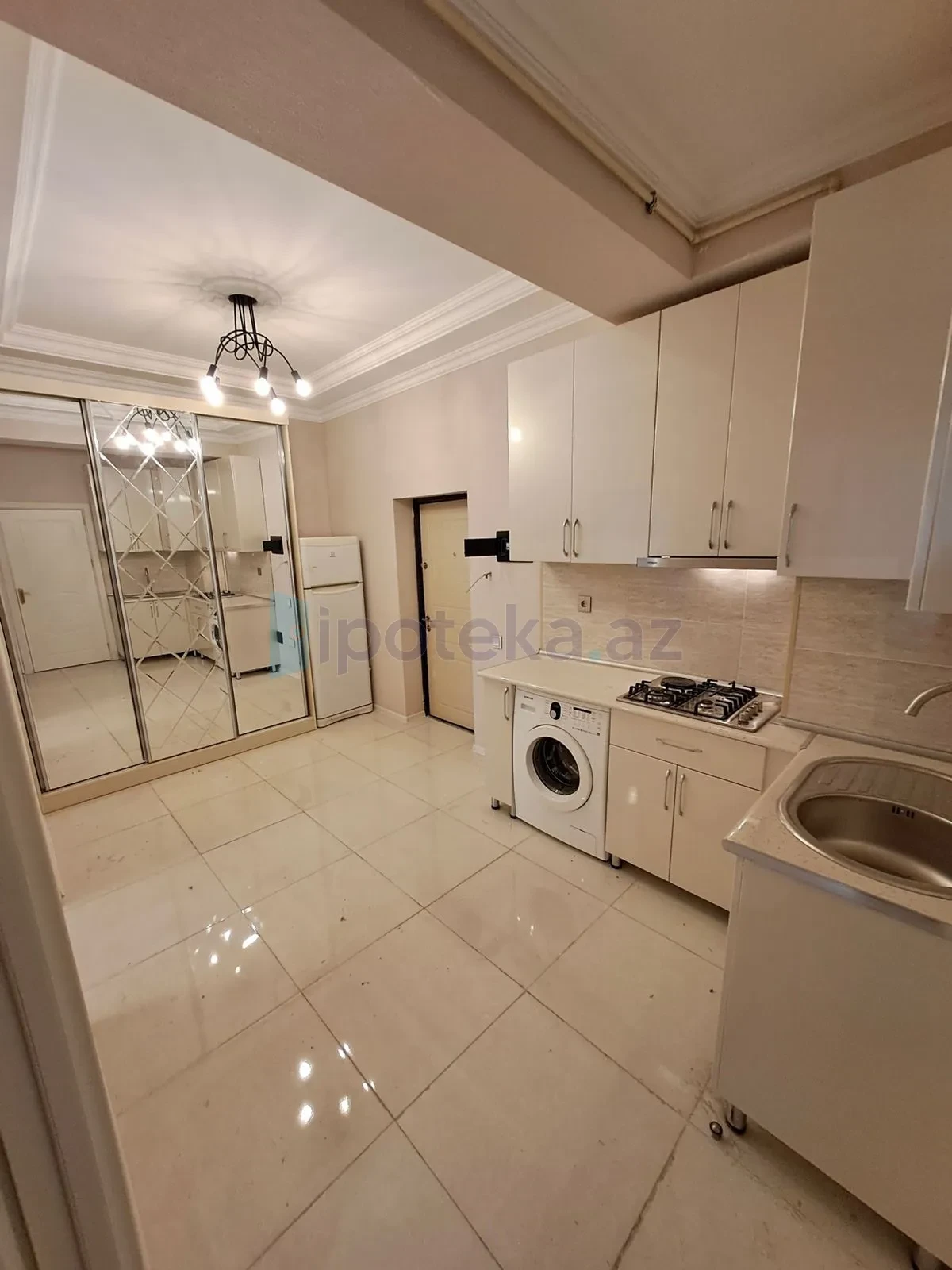 Satılır 2 otaqlı yeni tikili 62 m²