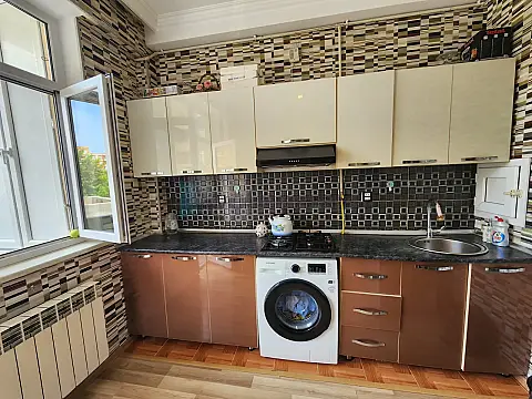 Satılır 2 otaqlı yeni tikili 42.3 m²