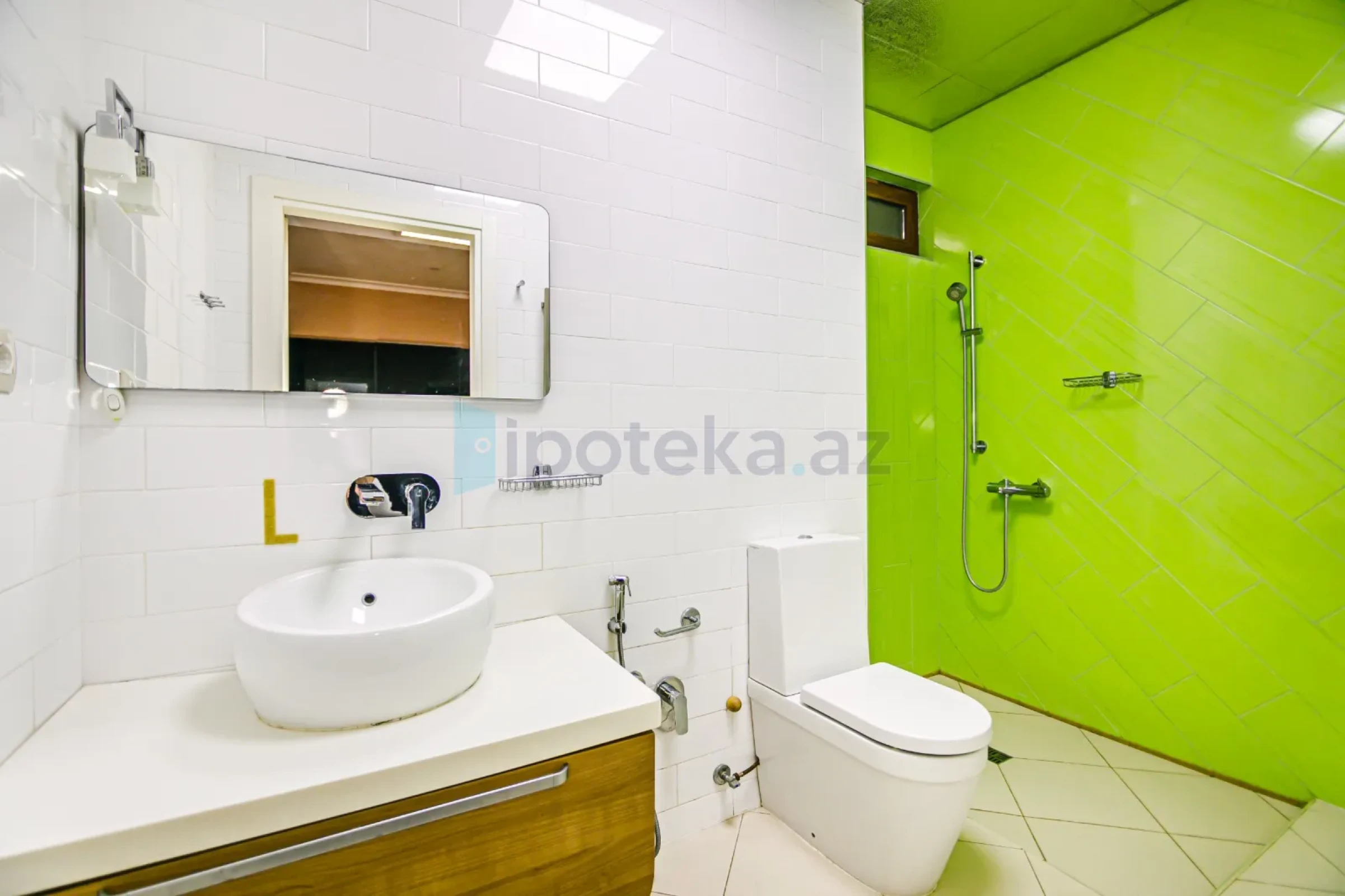 Satılır 3 otaqlı yeni tikili 153 m²