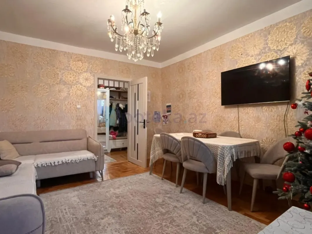 Satılır 3 otaqlı köhnə tikili 80 m²