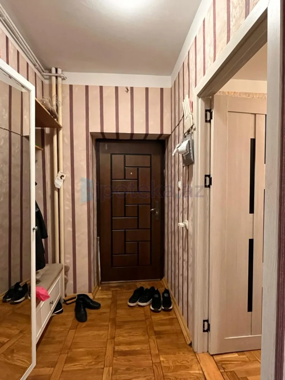 Satılır 3 otaqlı köhnə tikili 80 m²