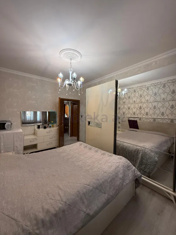 Satılır 3 otaqlı köhnə tikili 80 m²